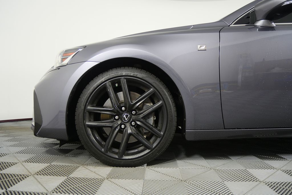 2018 Lexus IS 300 7