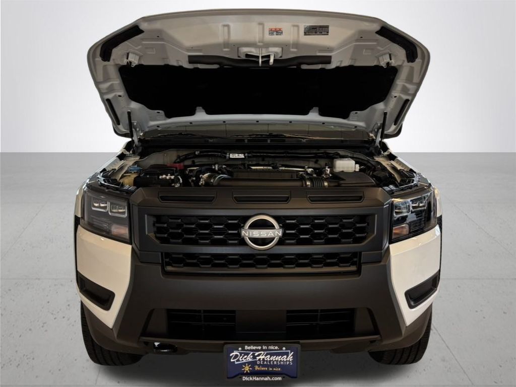 2026 Nissan Frontier S photo 4