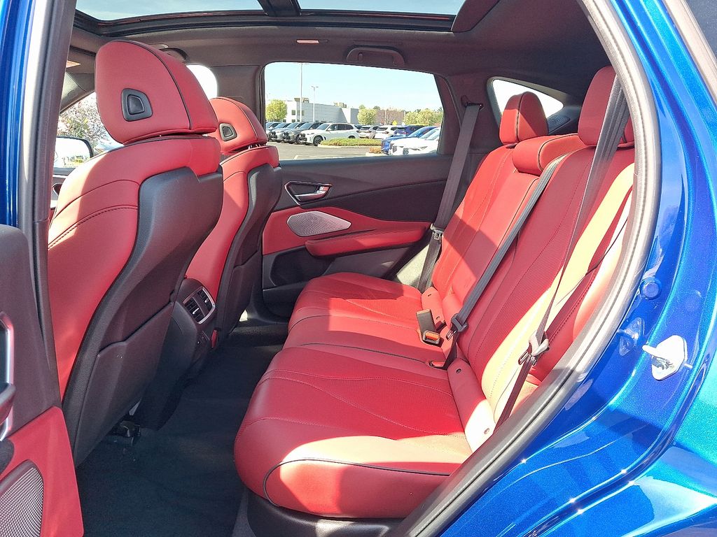 Thumbnail: 2025 Acura RDX - 10