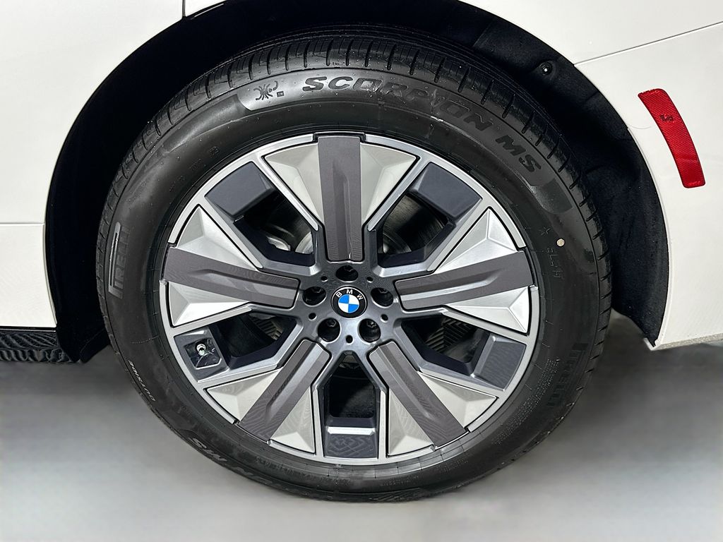 Thumbnail: 2026 BMW iX - 23