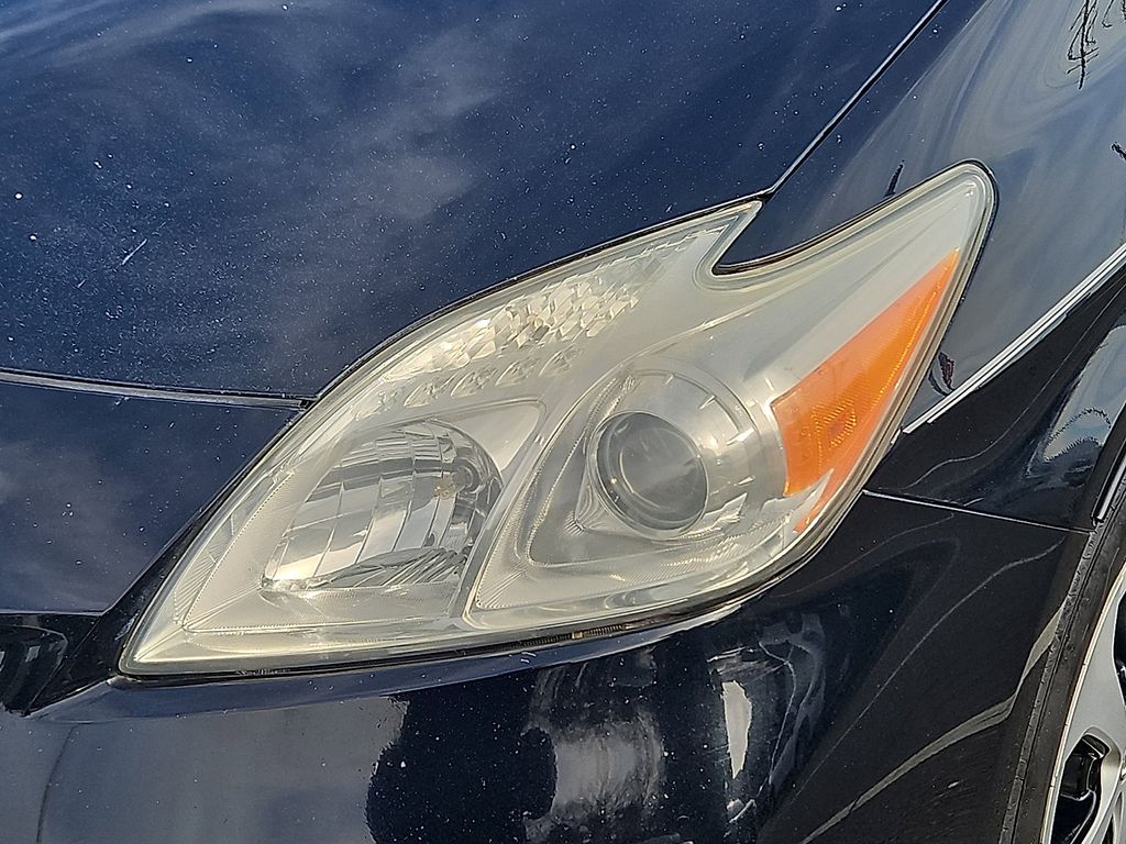 Thumbnail: 2014 Toyota Prius - 10