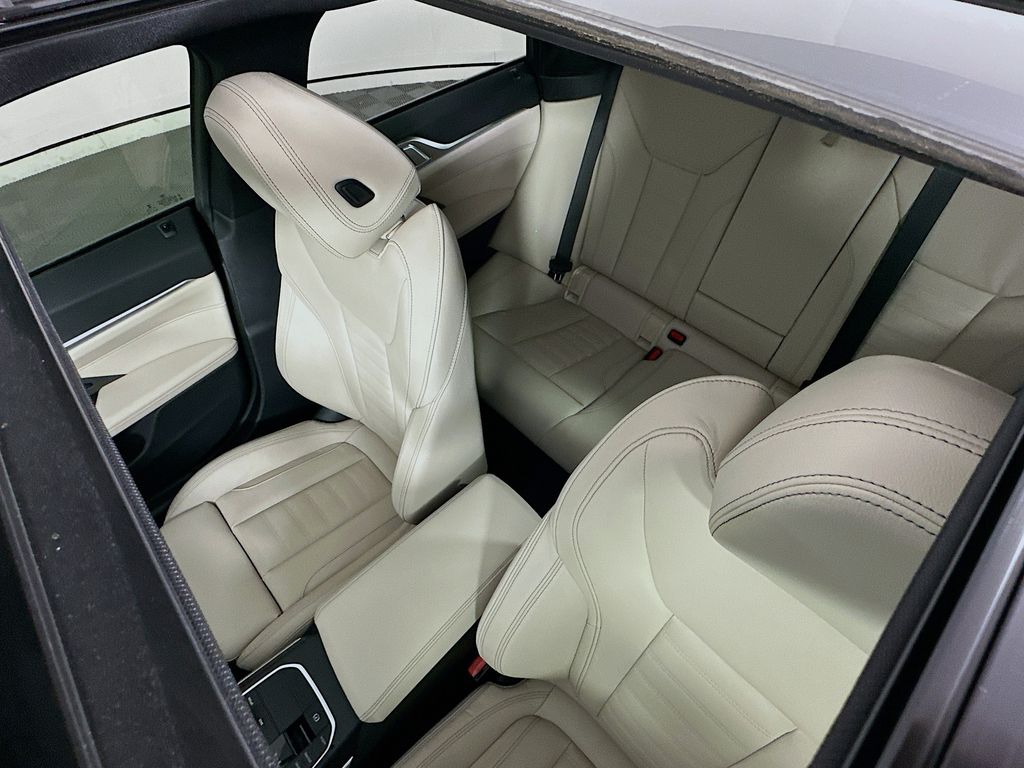 Thumbnail: 2023 BMW i4 - 22