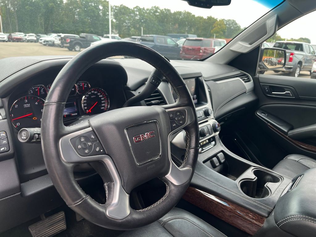 2016 GMC Yukon XL SLT 9