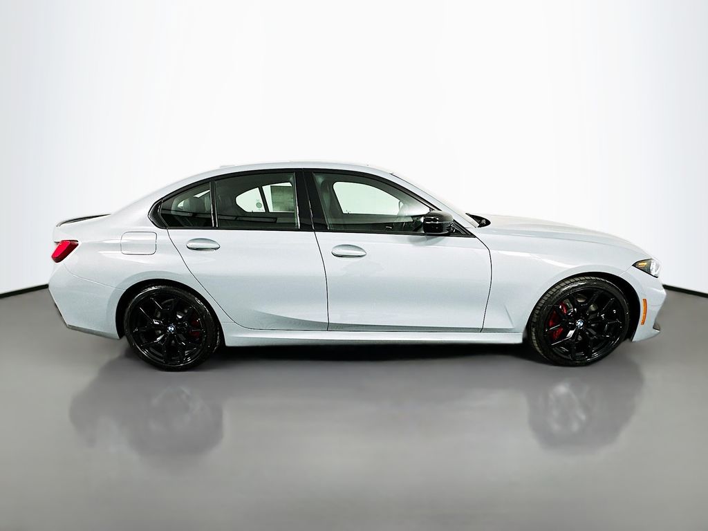 Thumbnail: 2026 BMW 3 Series - 4
