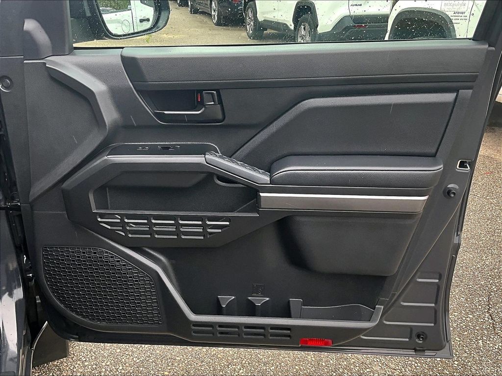 2024 Toyota Tacoma — photo 12
