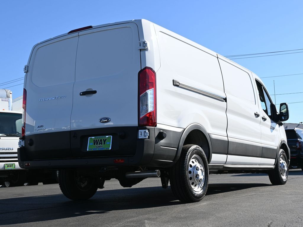 2024 Ford Transit 250