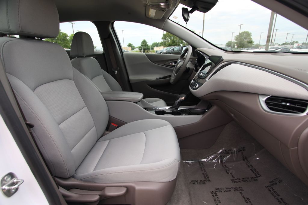 Used 2024 Chevrolet Malibu Sedan