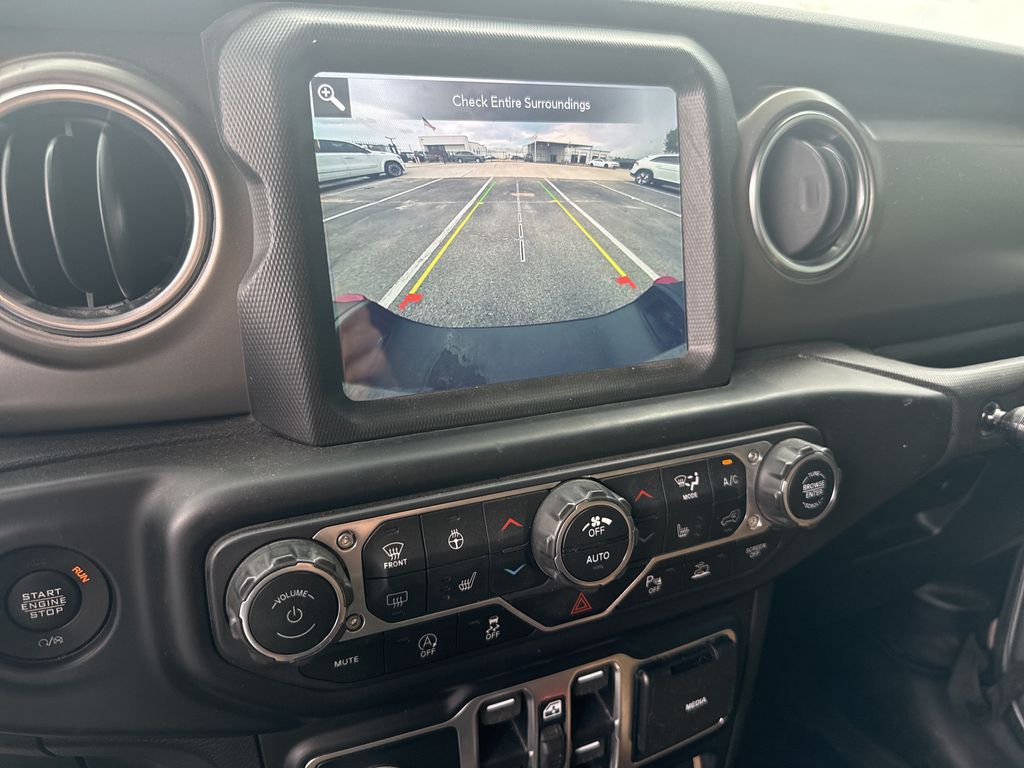 2021 Jeep Gladiator Rubicon Silver at Gullo Toyota