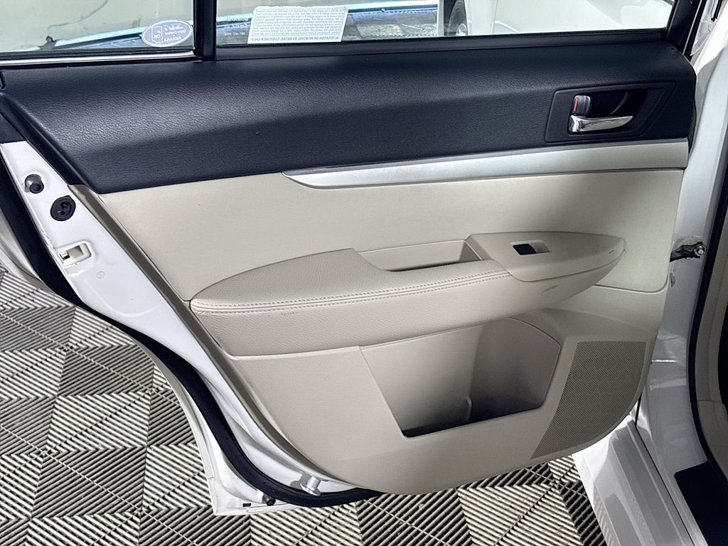 2010 Subaru Legacy 2.5i