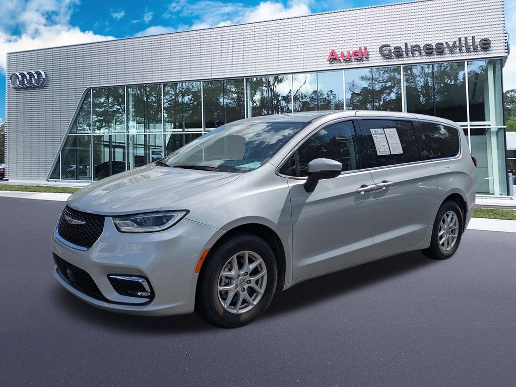 Chrysler Pacifica Touring L FWD