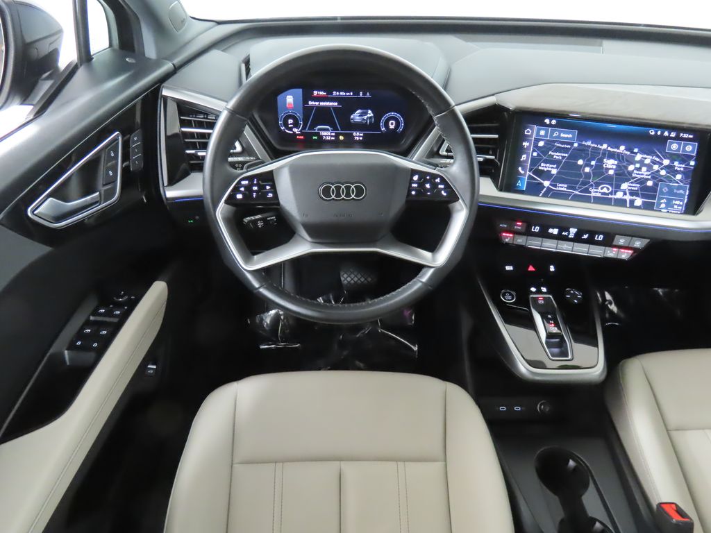 Thumbnail: 2023 Audi Q4 e-tron - 11