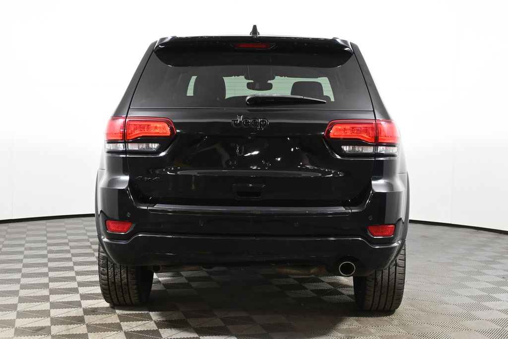 Thumbnail: 2018 Jeep Grand Cherokee - 6