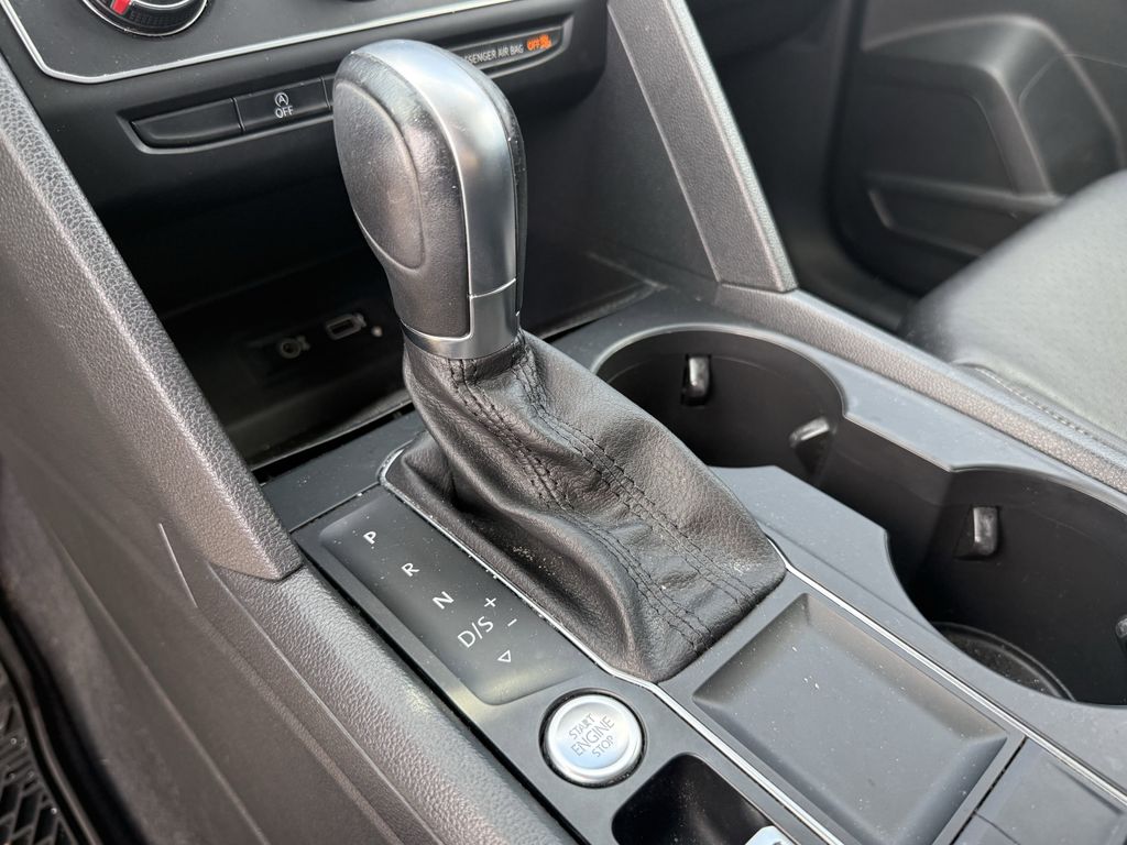 2018 Volkswagen Atlas 3.6L V6 SE Silver at Durrett Motor Company