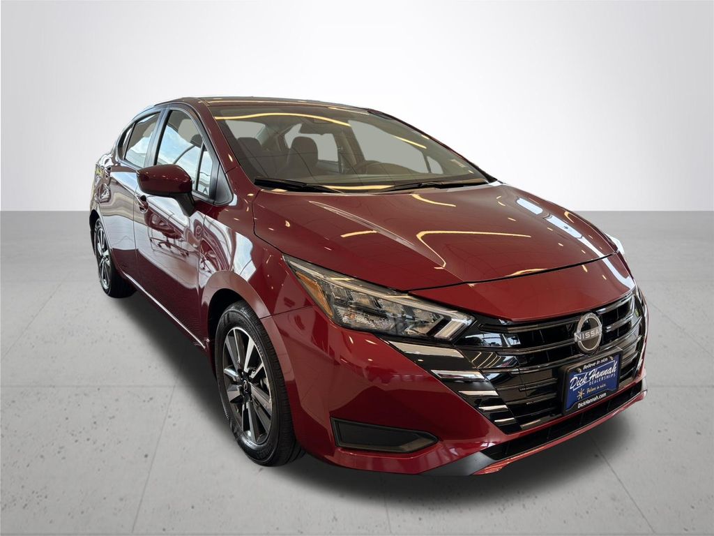 2025 Nissan Versa 1.6 SV