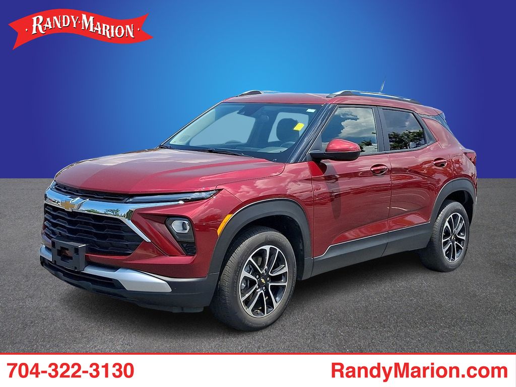 Red (Crimson) 2025 Chevrolet Trailblazer SUV / Crossover Four-Wheel Drive 9-Speed Automatic