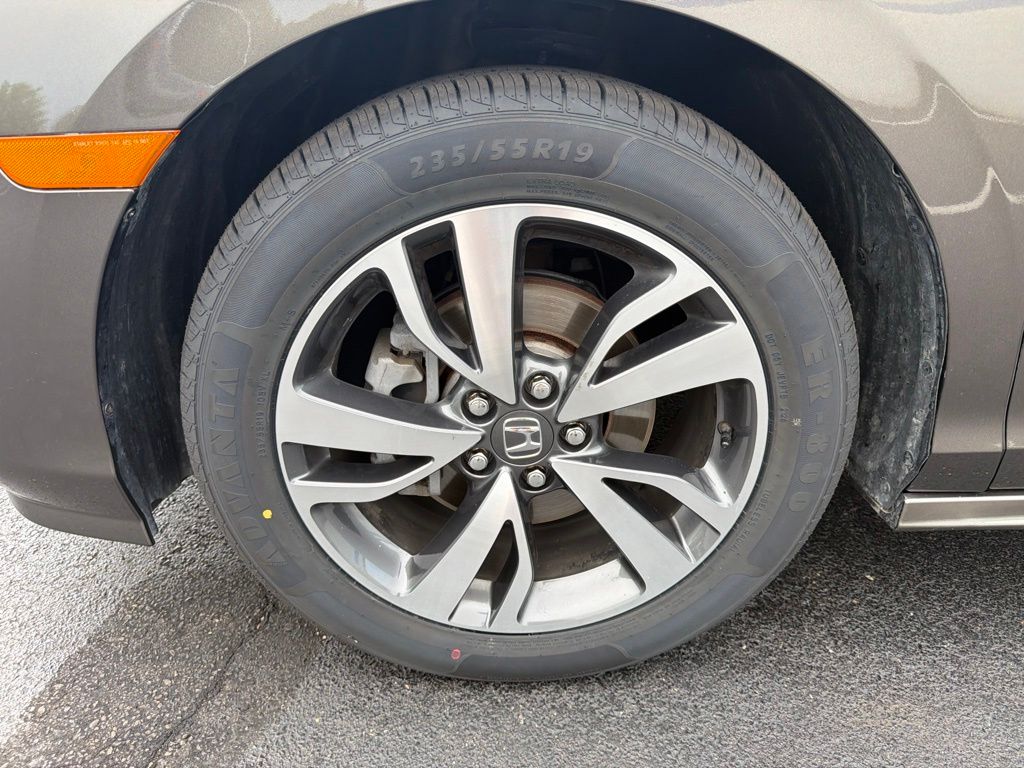 Thumbnail: 2022 Honda Odyssey - 10