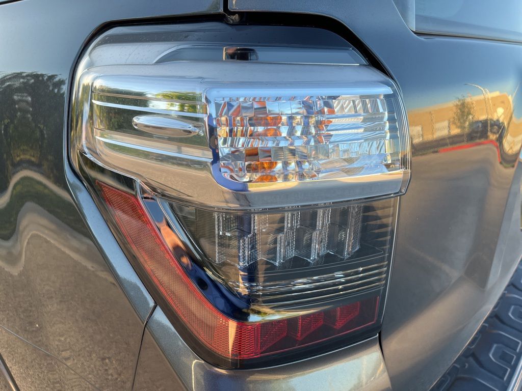 2018 Toyota 4Runner Limited 6