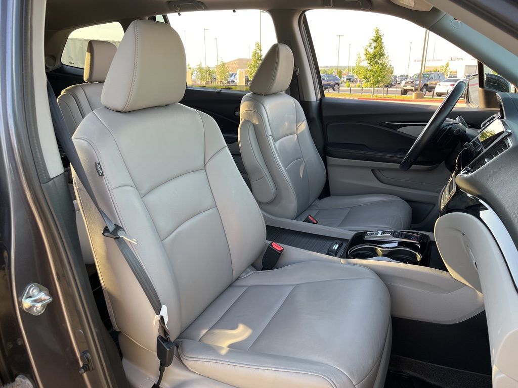 2019 Honda Pilot Touring 23