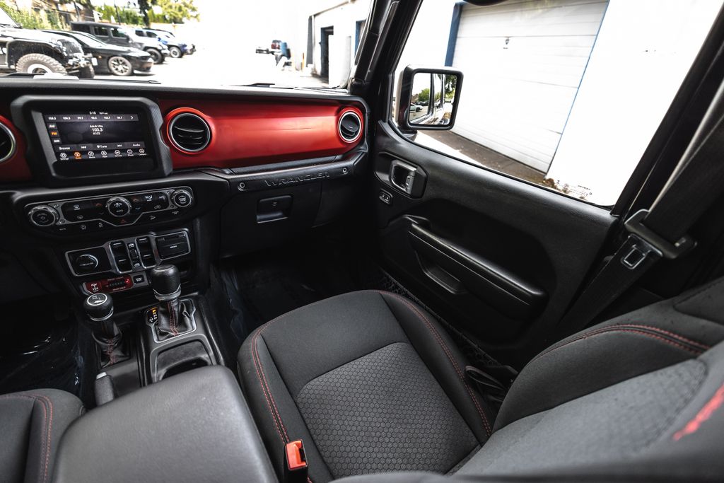 2020 Jeep Wrangler Unlimited Unlimited Rubicon thumbnail 25