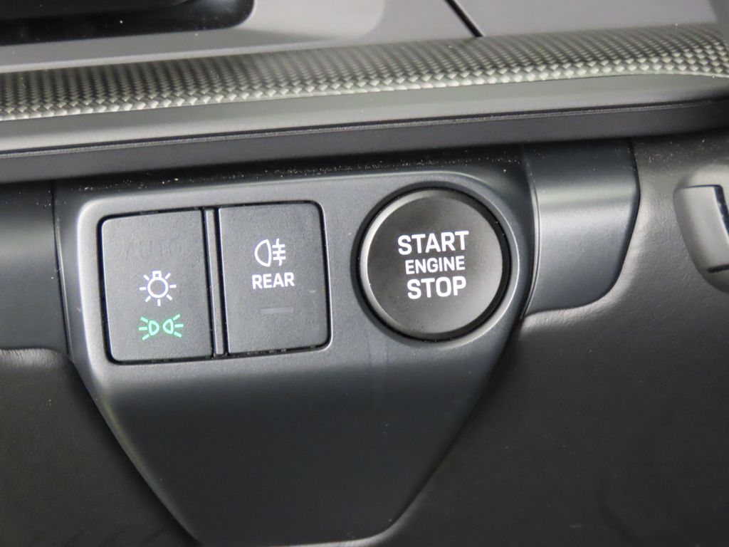 Thumbnail: 2025 Porsche 911 - 24