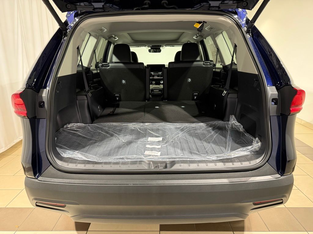 Thumbnail: 2026 Toyota Grand Highlander - 12