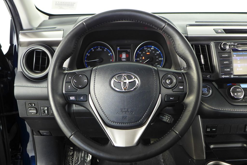Thumbnail: 2018 Toyota RAV4 - 27