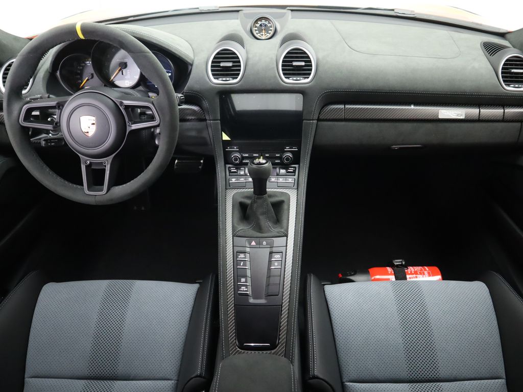 Thumbnail: 2025 Porsche  - 14
