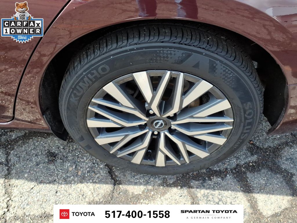 Used 2024 Red Nissan 2.5 SV image 10