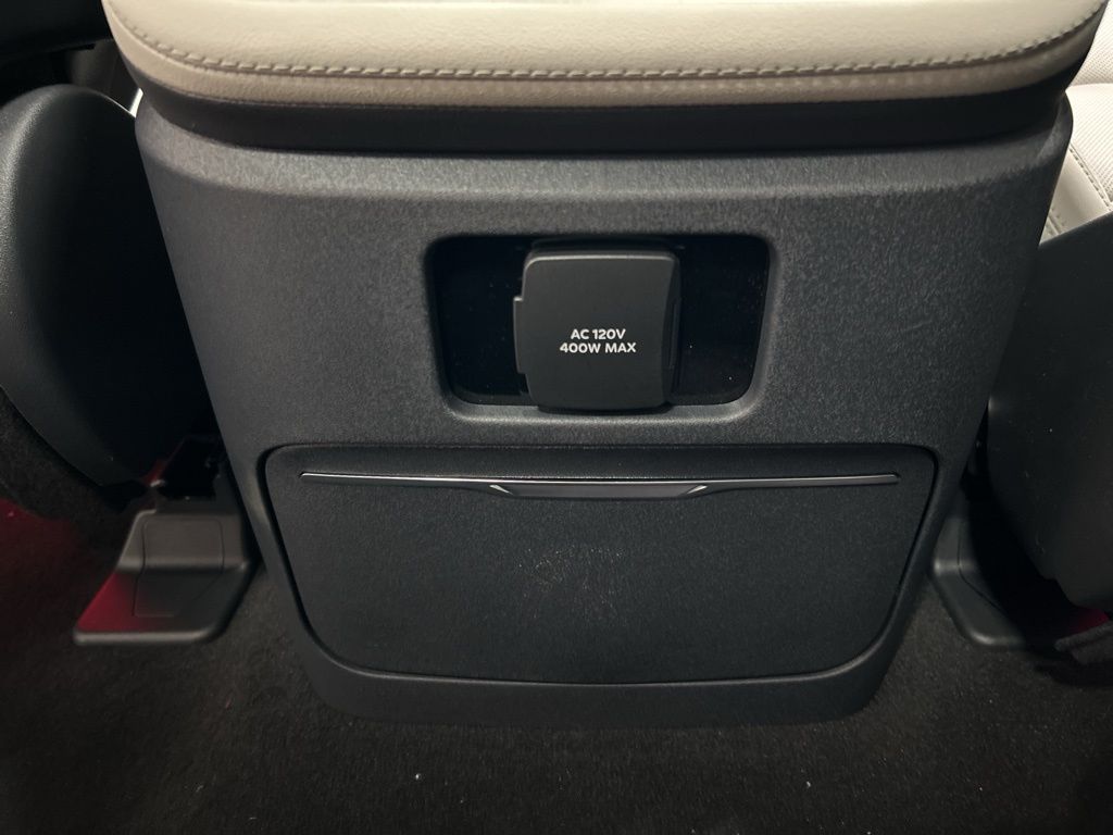 new 2026 Lincoln Navigator car, priced at $106,480