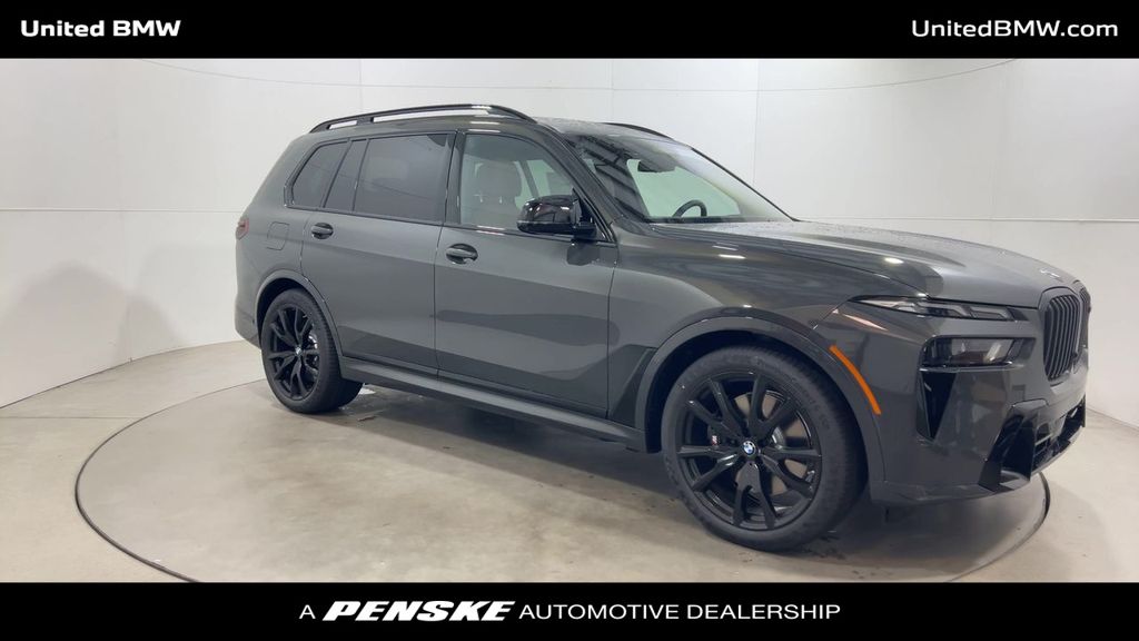 2026 BMW X7 M60i 2