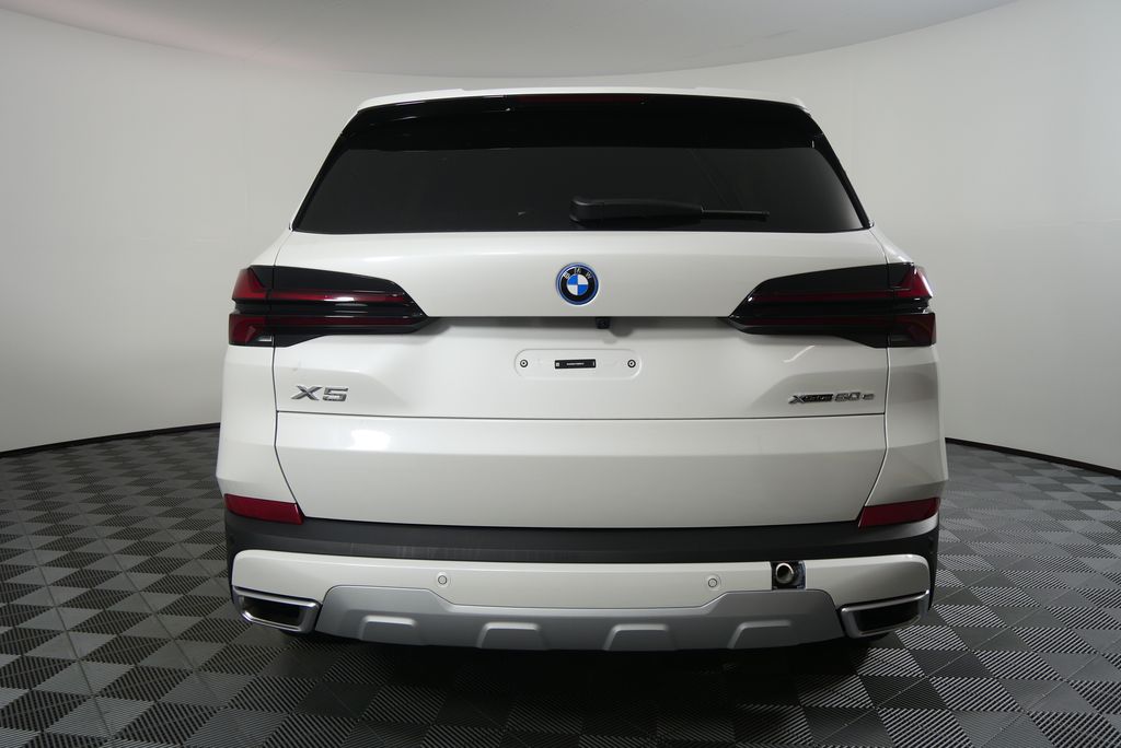 Thumbnail: 2026 BMW X5 - 4