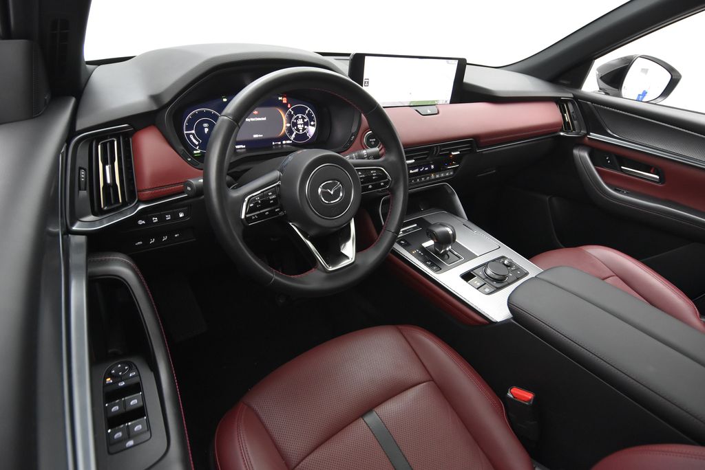 2025 Mazda CX-70 PHEV Premium Plus photo