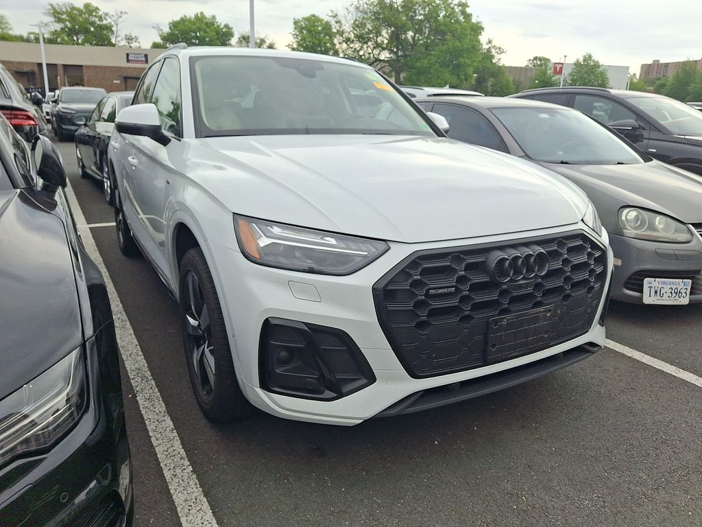 Thumbnail: 2022 Audi Q5 - 3