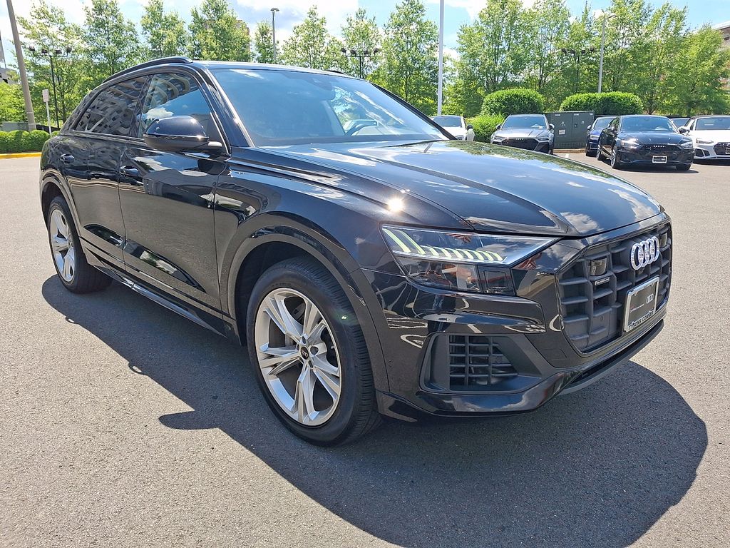 Thumbnail: 2023 Audi Q8 - 3