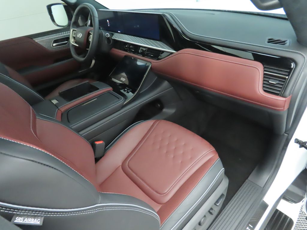 Thumbnail: 2025 INFINITI QX80 - 17
