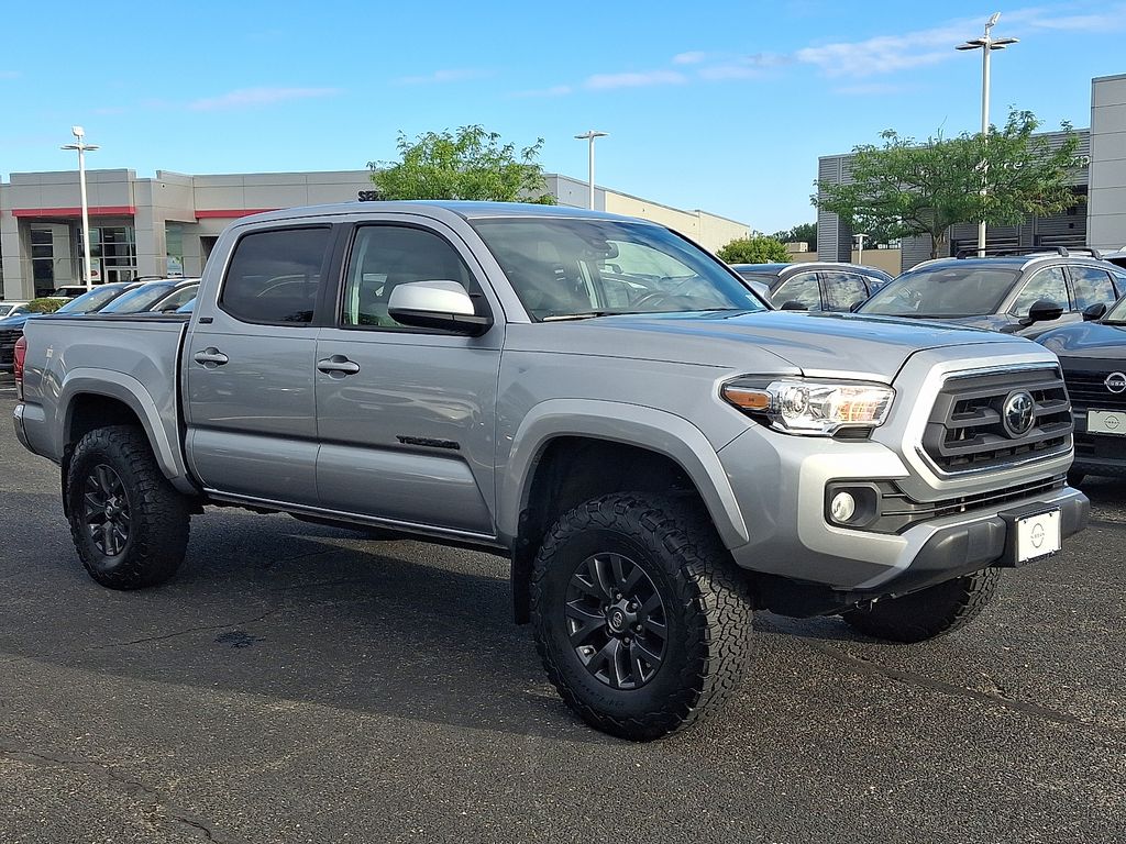 Thumbnail: 2022 Toyota Tacoma - 3