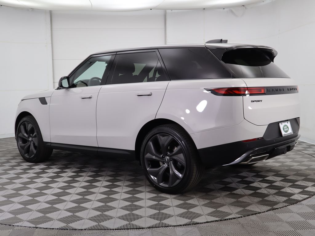 2025 Land Rover Range Rover Sport SE 7