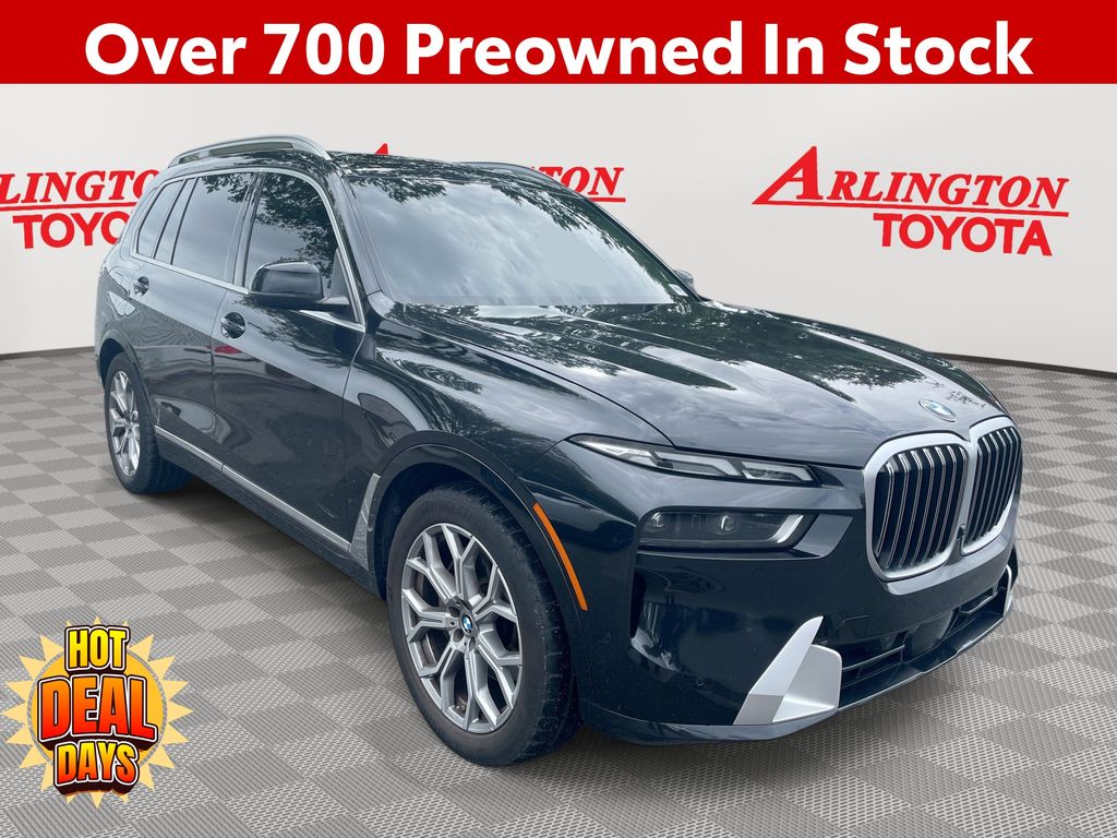 2023 BMW X7 xDrive40i's photo