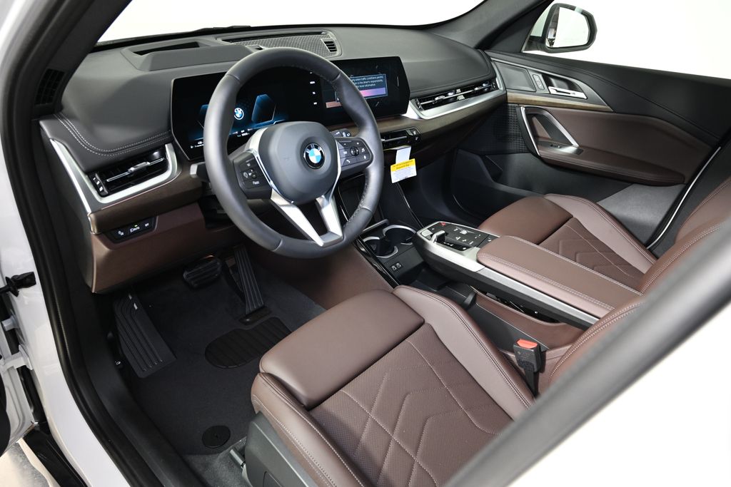 2025 BMW X1 xDrive28i 15