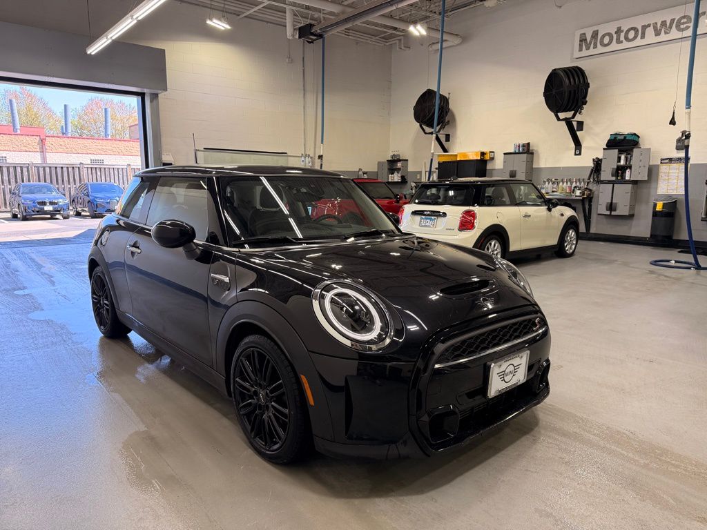 Thumbnail: 2023 MINI Cooper - 7