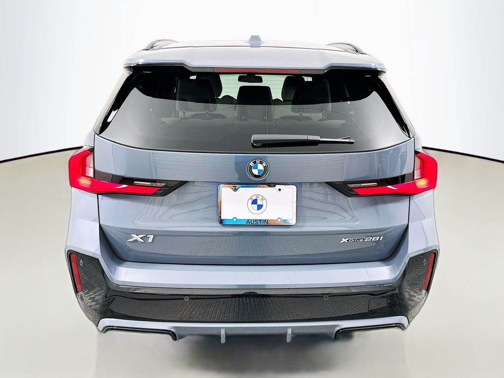 Thumbnail: 2023 BMW X1 - 6