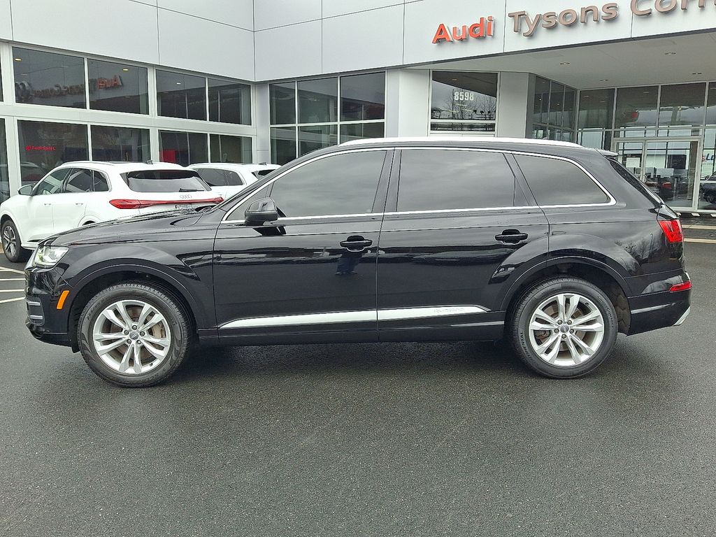 Thumbnail: 2019 Audi Q7 - 7