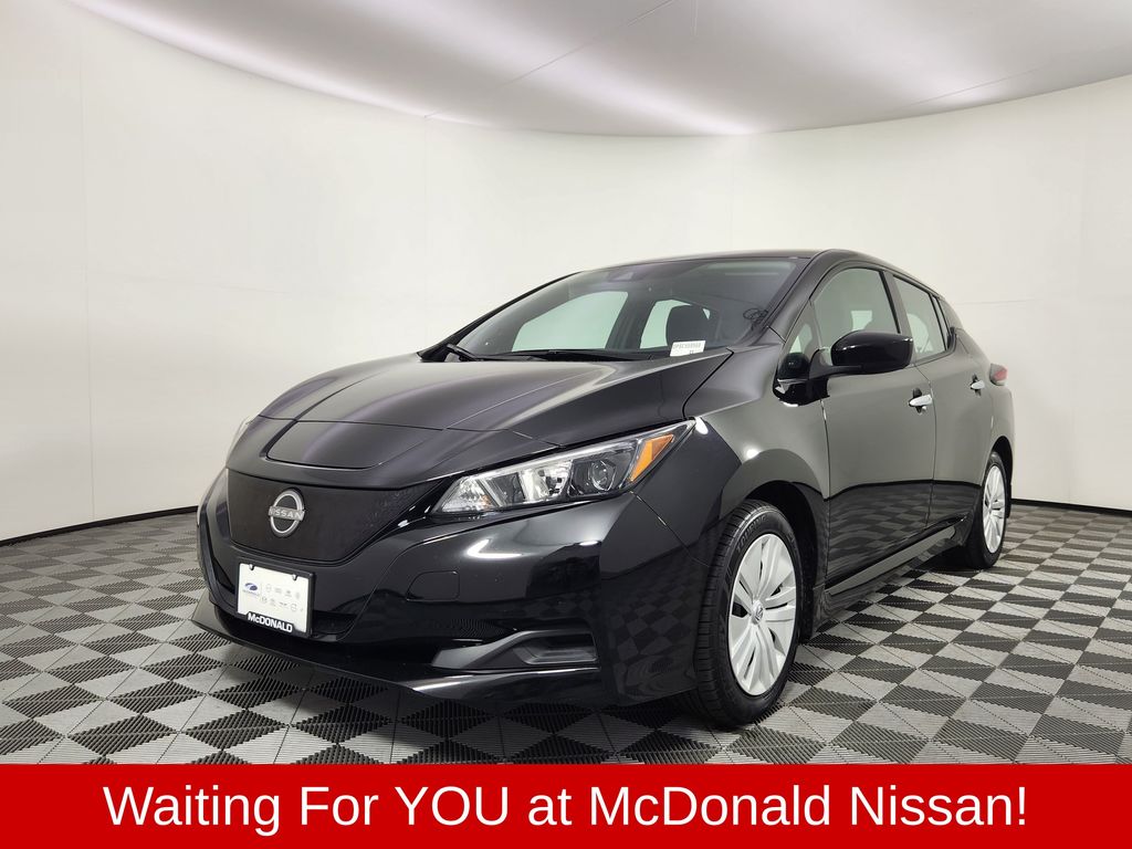 Super Black 2025 Nissan LEAF Hatchback Front-Wheel Drive Automatic