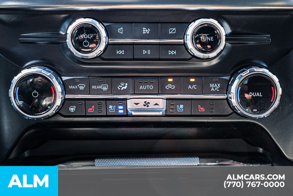 Used 2023 Black Ford Lariat image 38