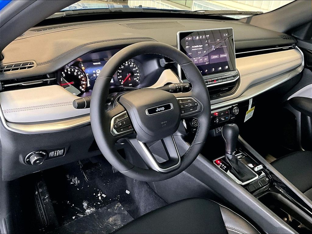 2026 Jeep Compass — photo 9