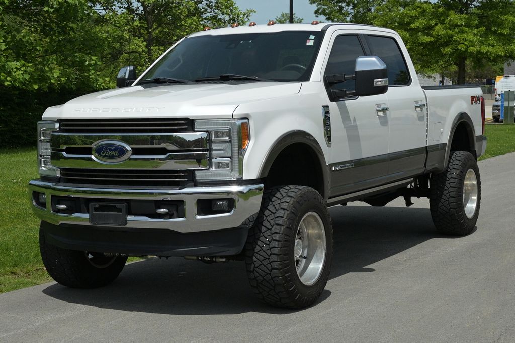 White Platinum 2018 Ford F-350 Super Duty Pickup Truck Four-Wheel Drive 6-Speed Automatic