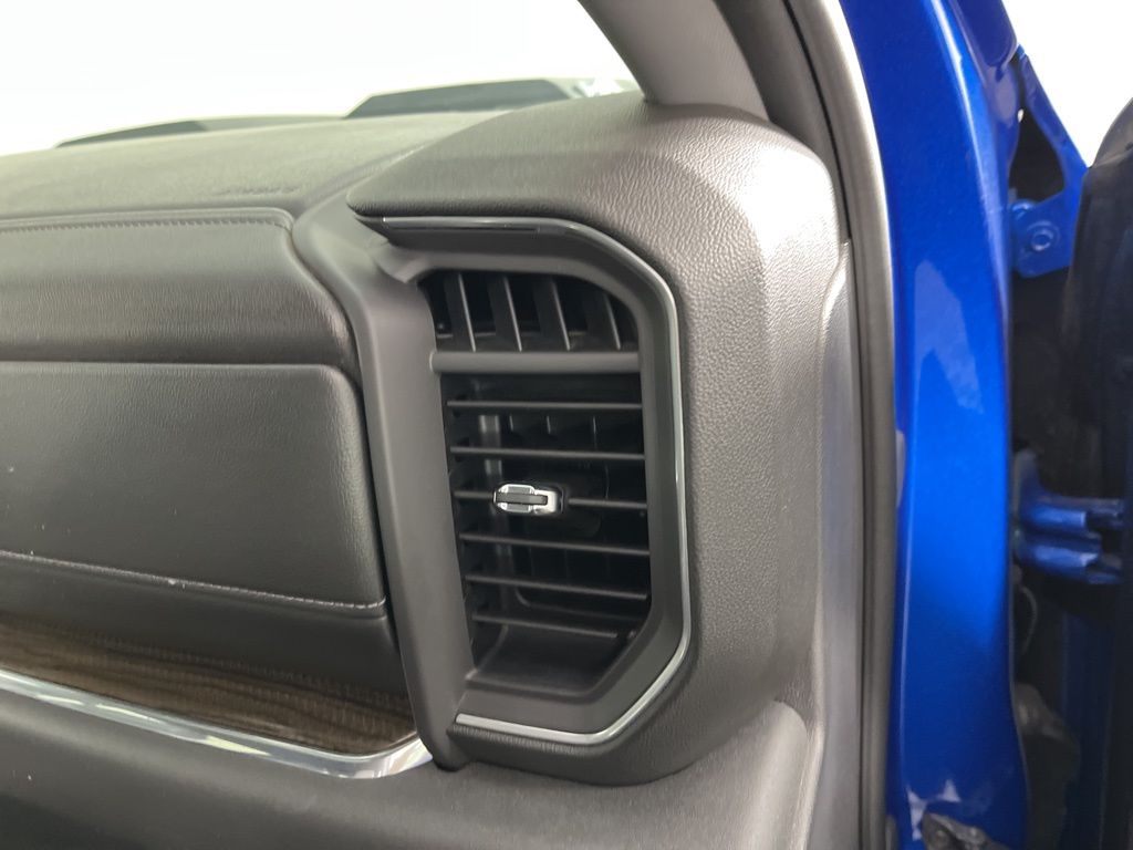 Thumbnail: 2024 Chevrolet Silverado 1500 - 22