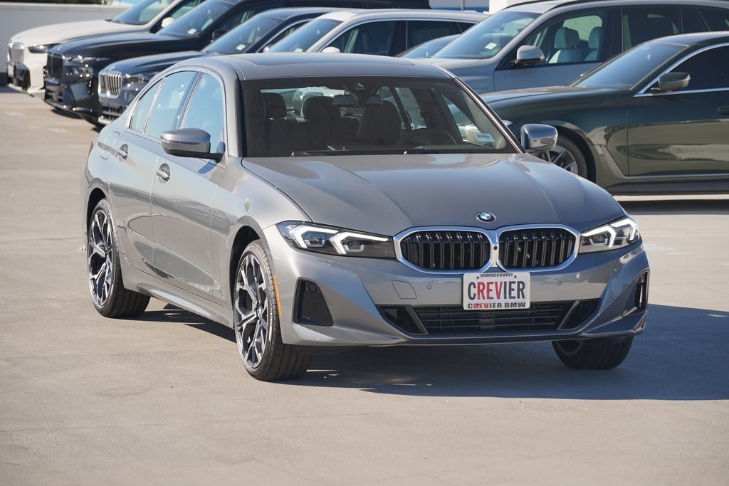Thumbnail: 2026 BMW 3 Series - 3