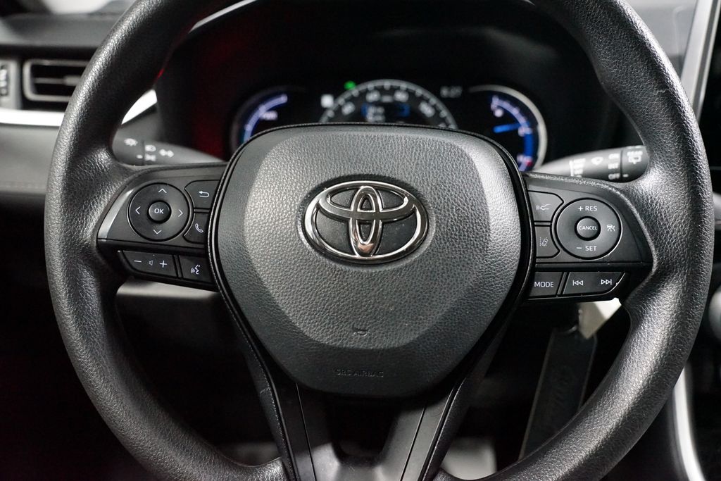 Thumbnail: 2025 Toyota RAV4 - 12