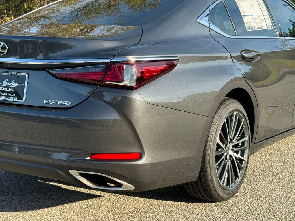 2025 Lexus ES 350 15